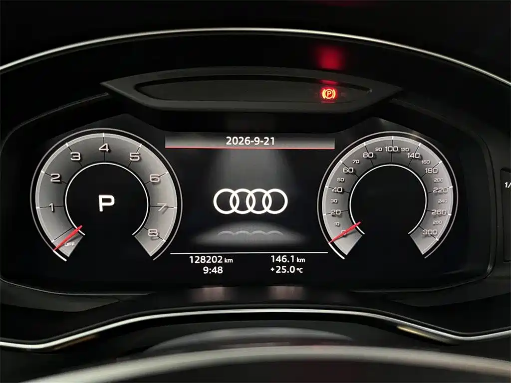 Audi A6L — фото 10