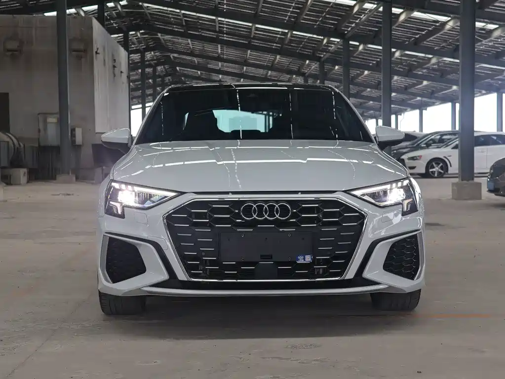 Audi A3 — фото 2