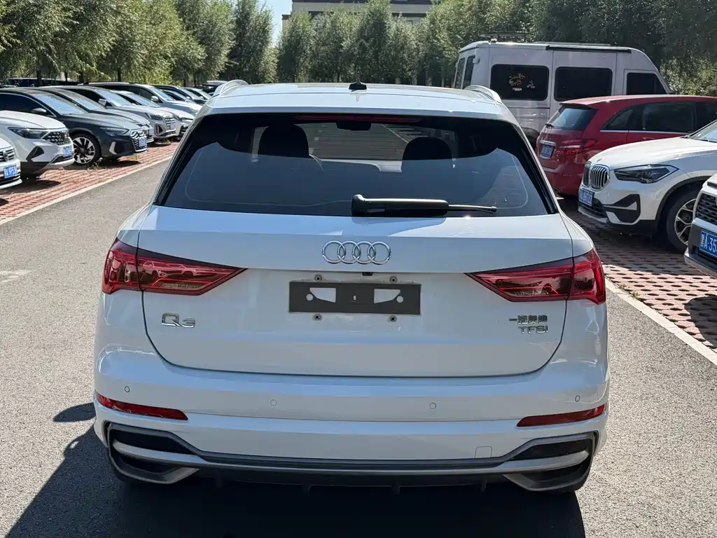 Audi Q3 — фото 5