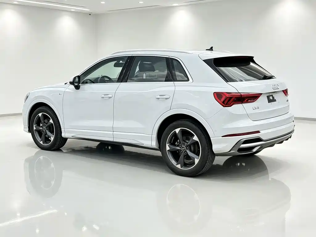 Audi Q3 — фото 3