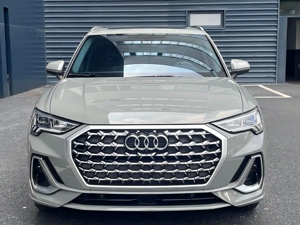 Audi Q3 — фото 2