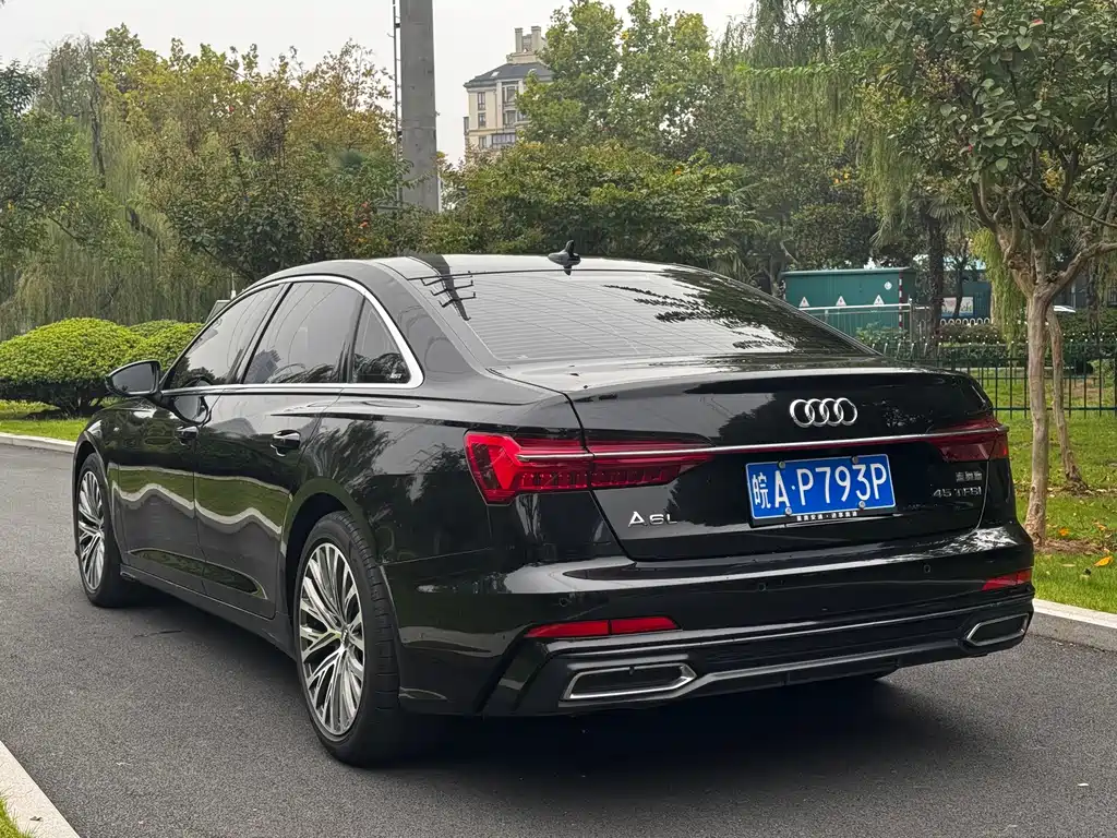 Audi A6L — фото 5