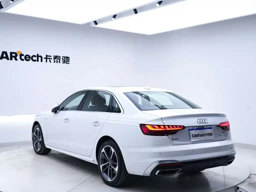 Audi A4L — фото 11