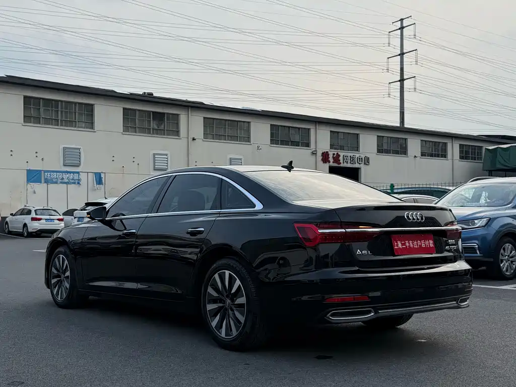 Audi A6L — фото 14