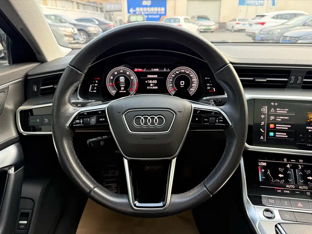 Audi A6L — фото 9