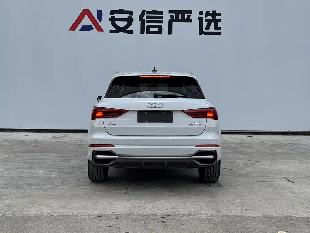 Audi Q3 — фото 5