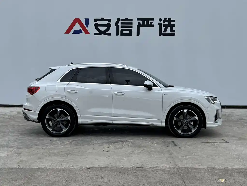 Audi Q3 — фото 7