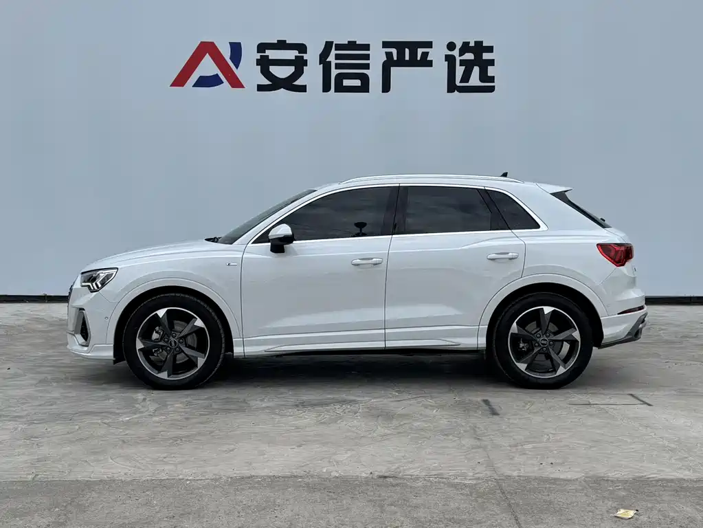 Audi Q3 — фото 9