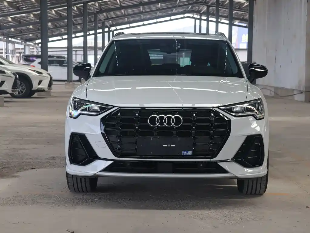Audi Q3 — фото 2