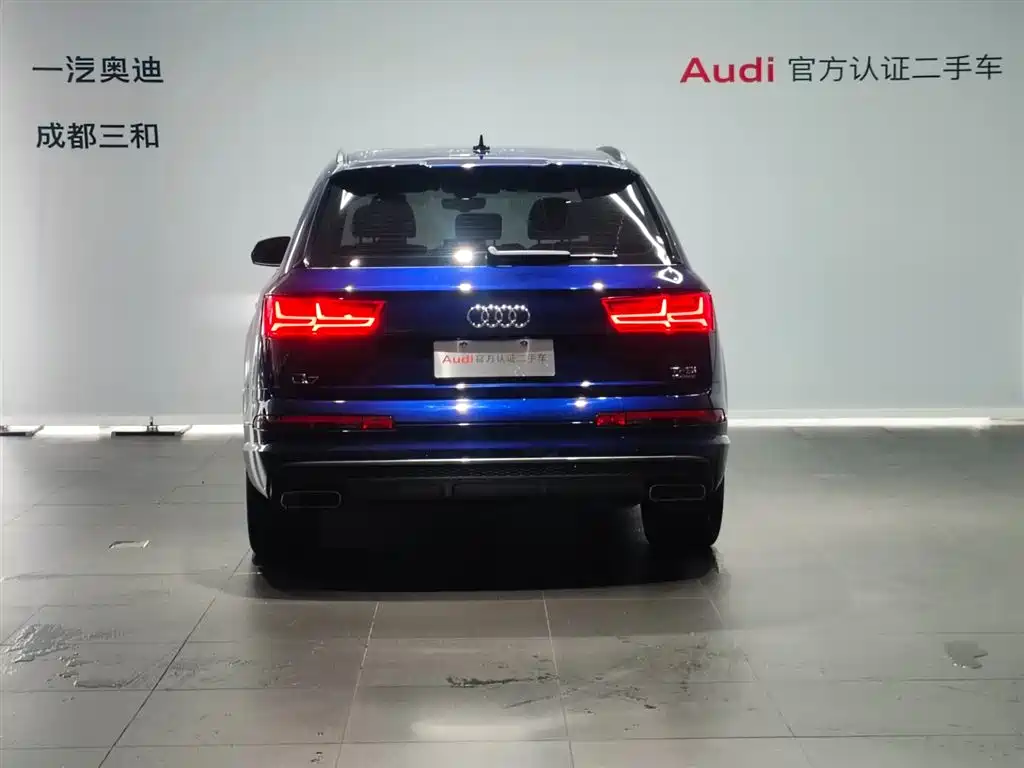 Audi Q7 — фото 5