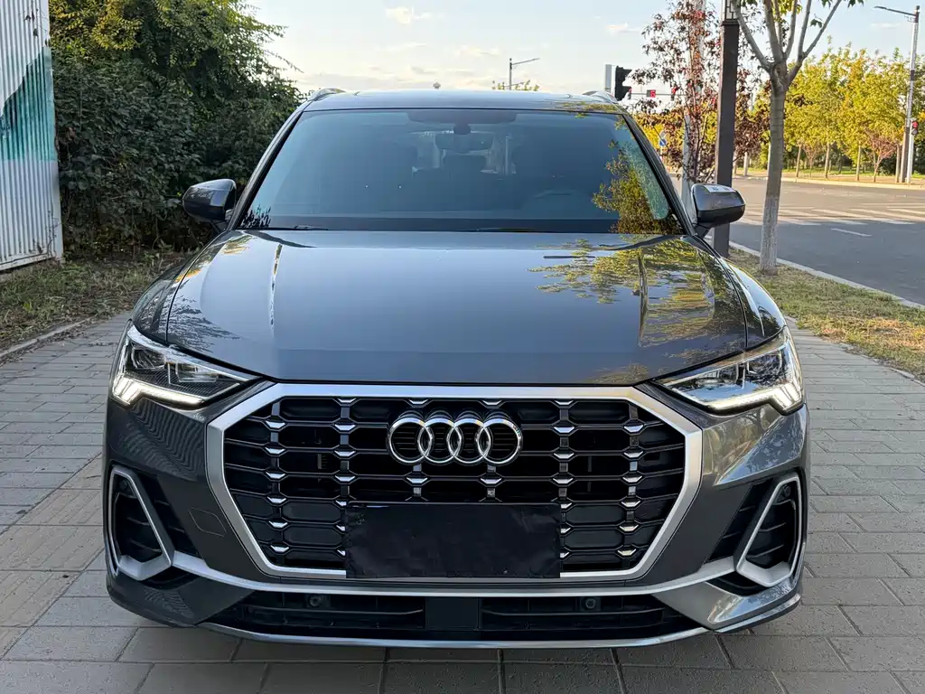 Audi Q3 — фото 2
