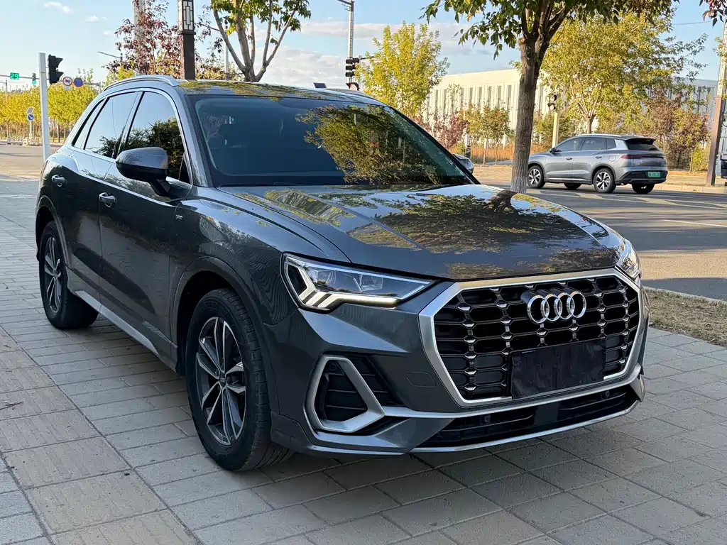 Audi Q3 — фото 3
