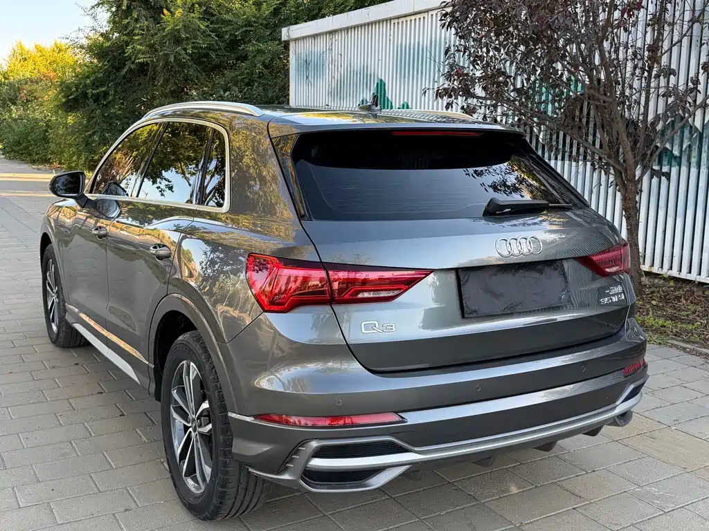 Audi Q3 — фото 4