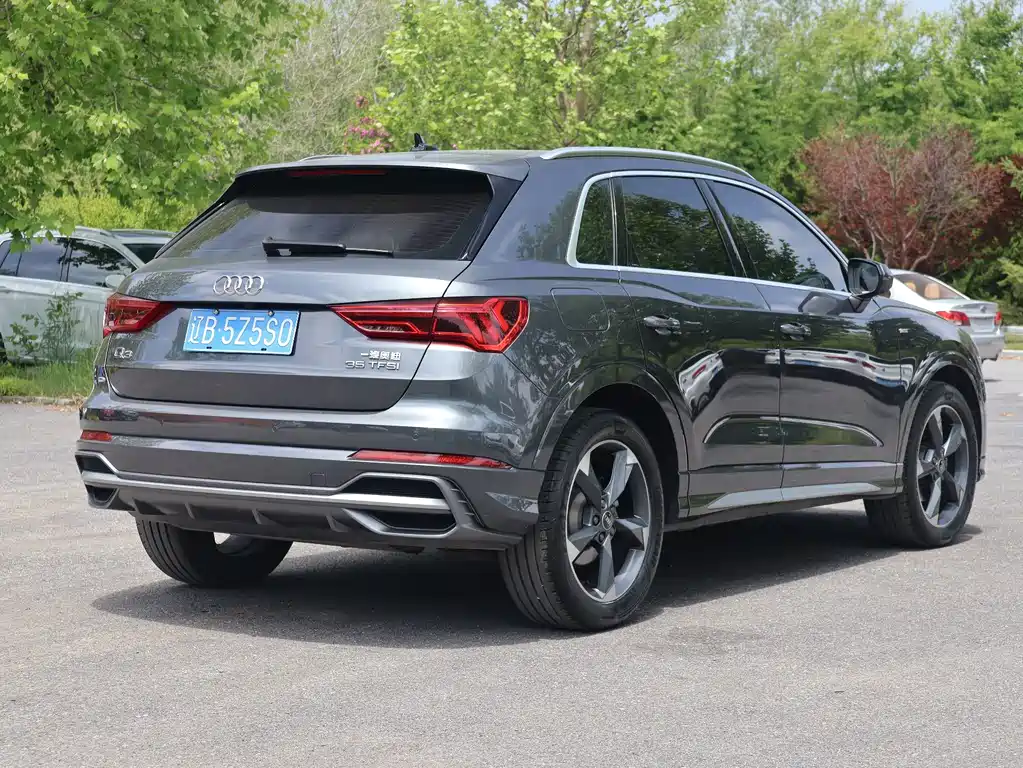 Audi Q3 — фото 6
