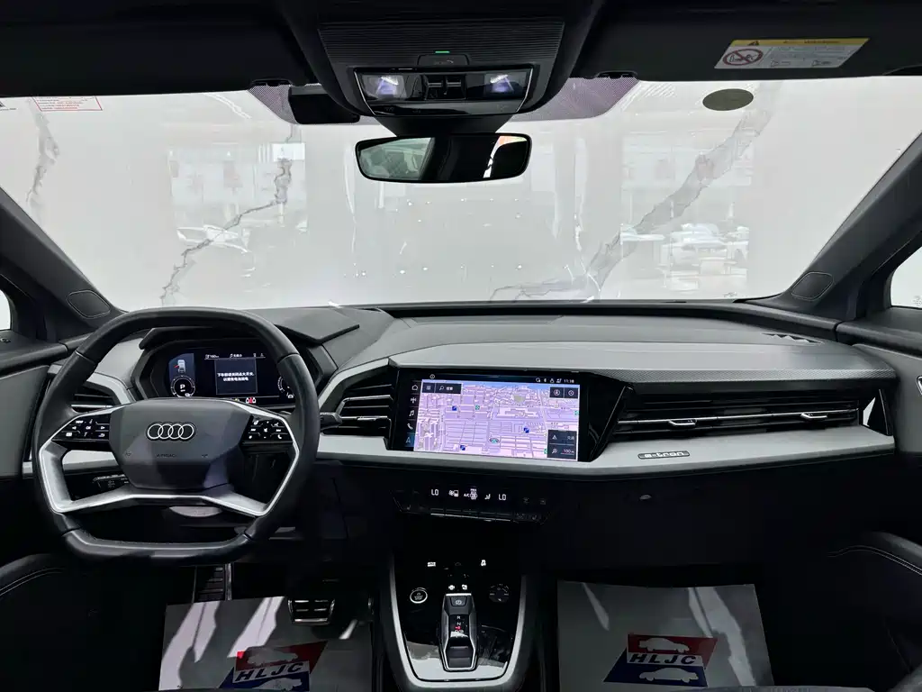 Audi Q5 e-tron — фото 9