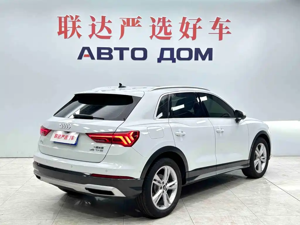 Audi Q3 — фото 6