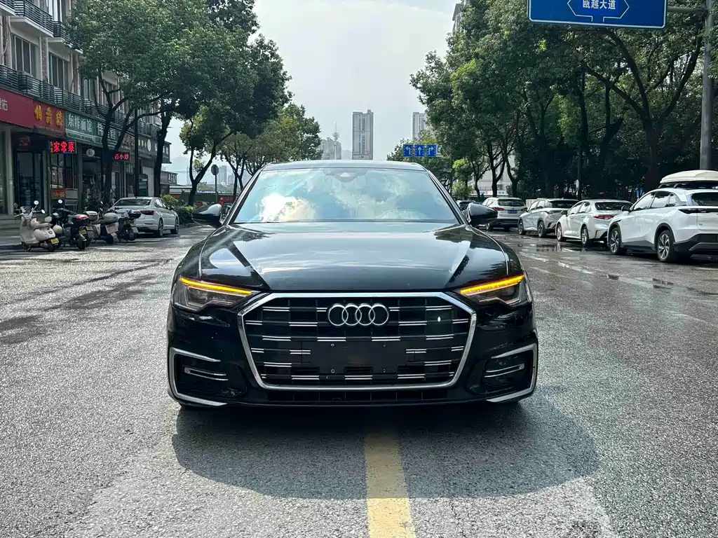 Audi A6L — фото 2