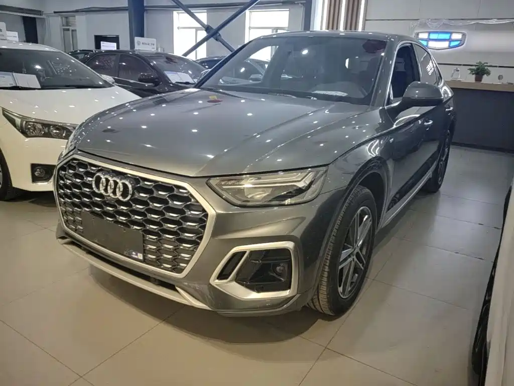 Audi Q5L Sportback — фото 2
