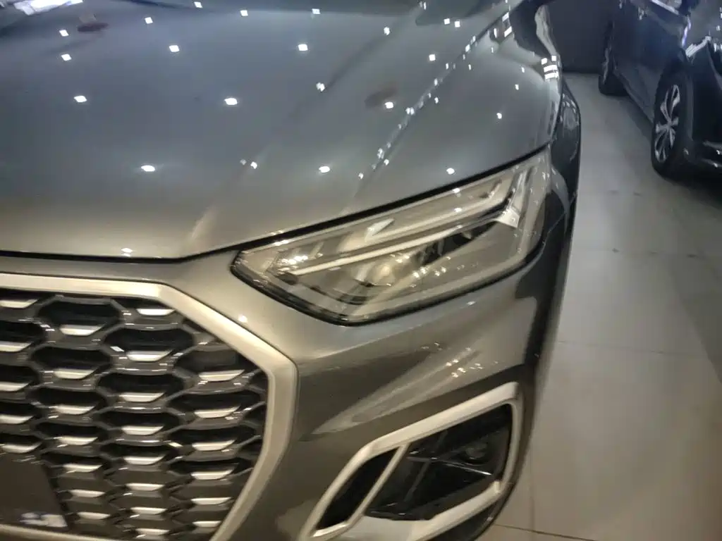 Audi Q5L Sportback — фото 18