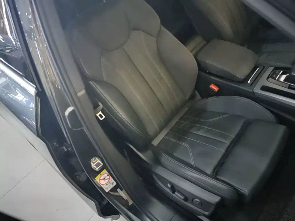 Audi Q5L Sportback — фото 20