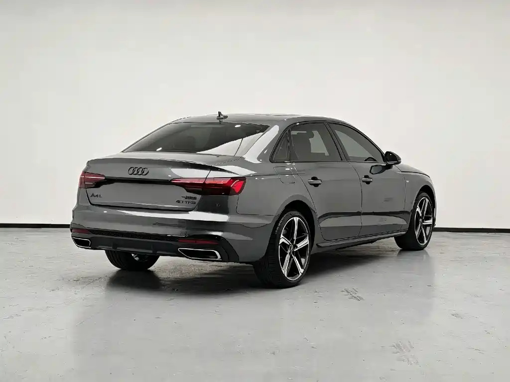 Audi A4L — фото 4
