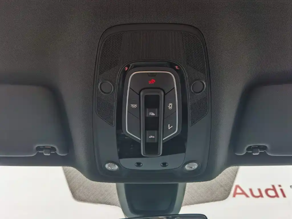 Audi Q5L Sportback — фото 19