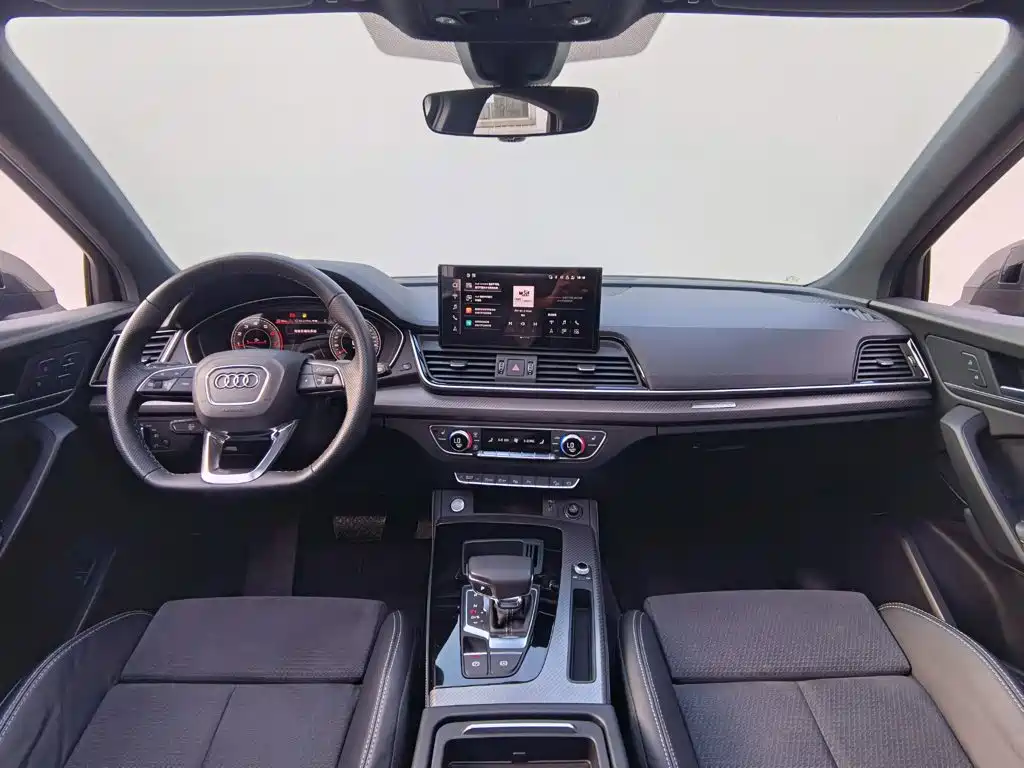 Audi Q5L Sportback — фото 20