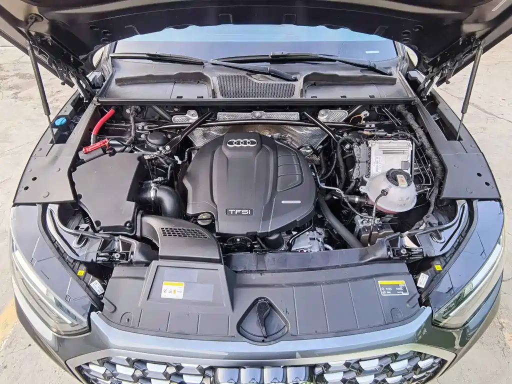 Audi Q5L Sportback — фото 8