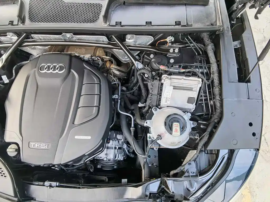 Audi Q5L Sportback — фото 10