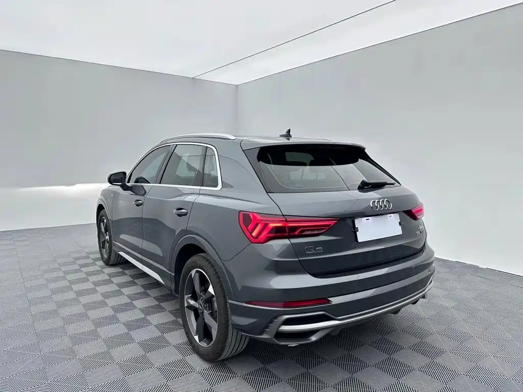 Audi Q3 — фото 4