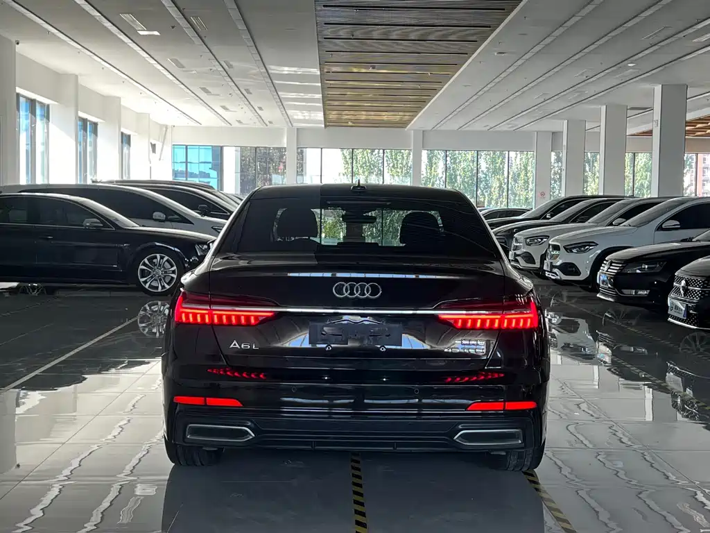 Audi A6L — фото 5