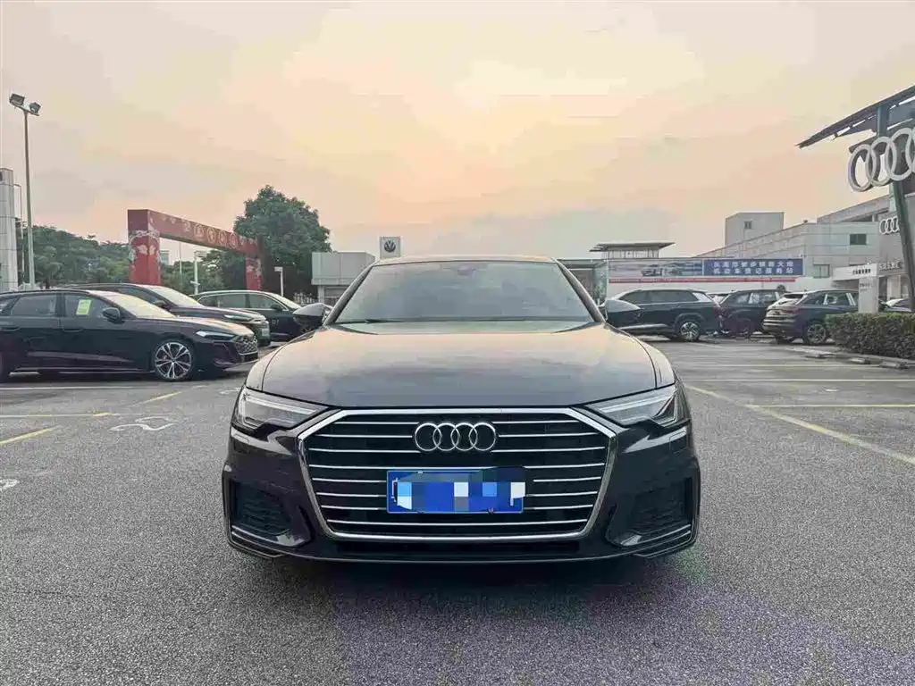 Audi A6L — фото 2