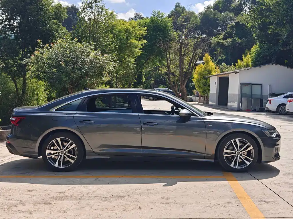 Audi A6L — фото 4