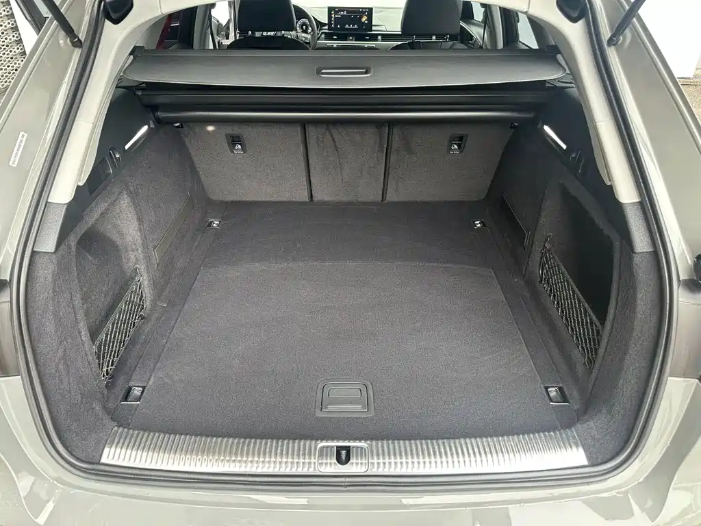 Audi A4 (Import) — фото 20
