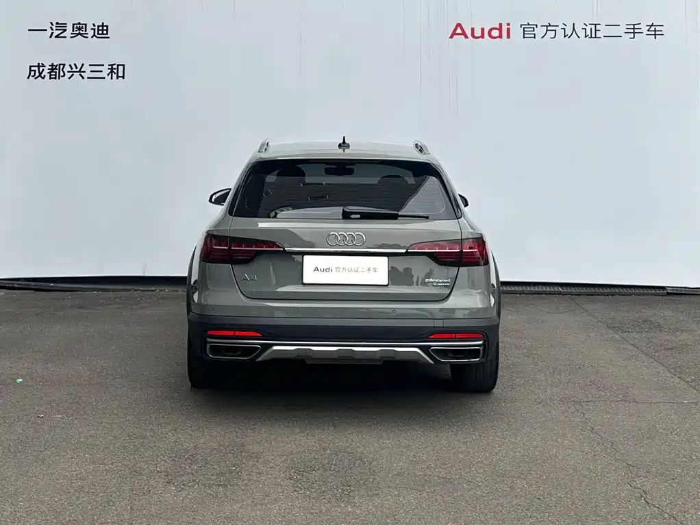 Audi A4 (Import) — фото 5