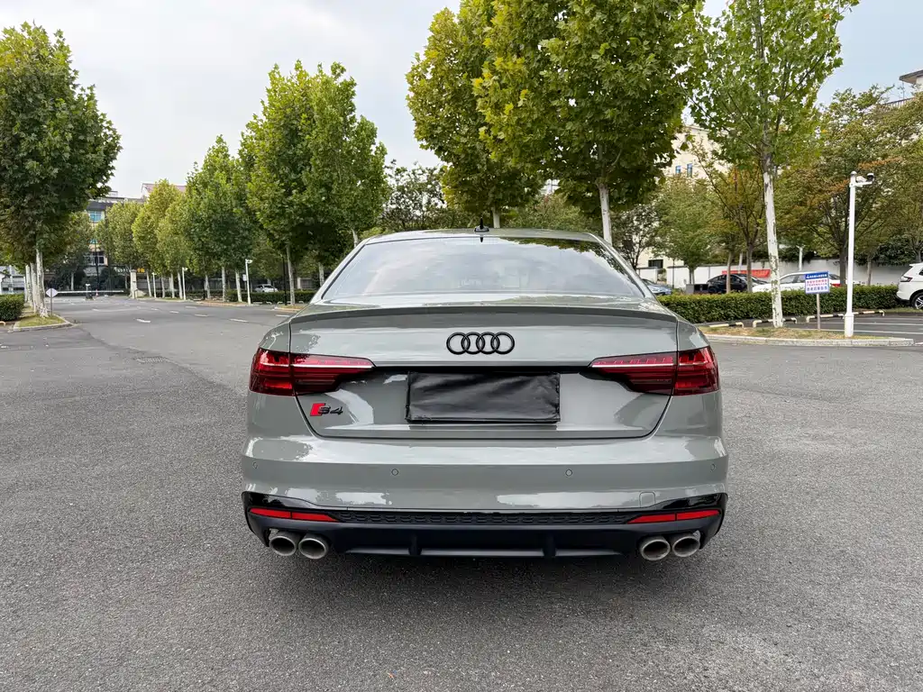 Audi S4 — фото 5