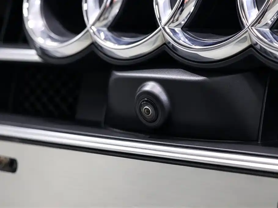 Audi A6L — фото 15