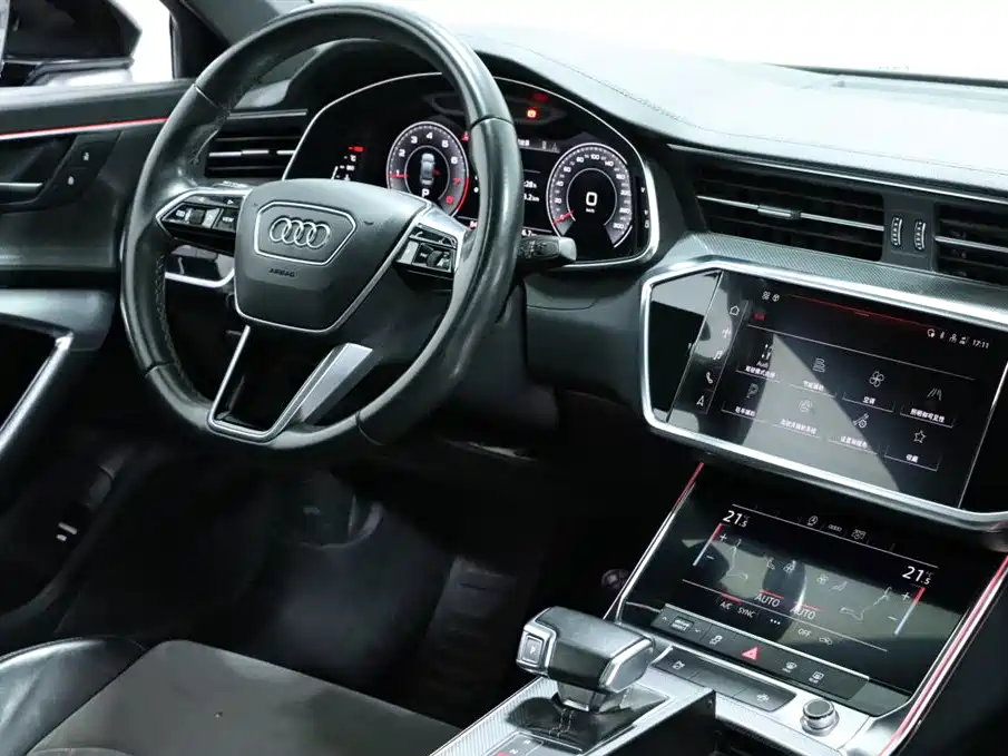 Audi A6L — фото 10