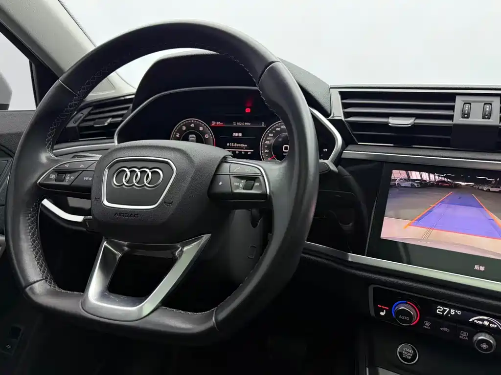 Audi Q3 — фото 9
