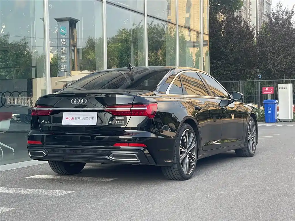 Audi A6L — фото 4