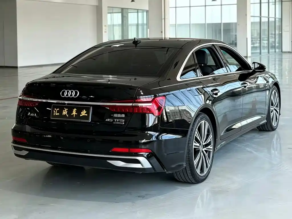 Audi A6L — фото 7