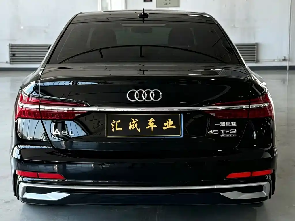 Audi A6L — фото 8