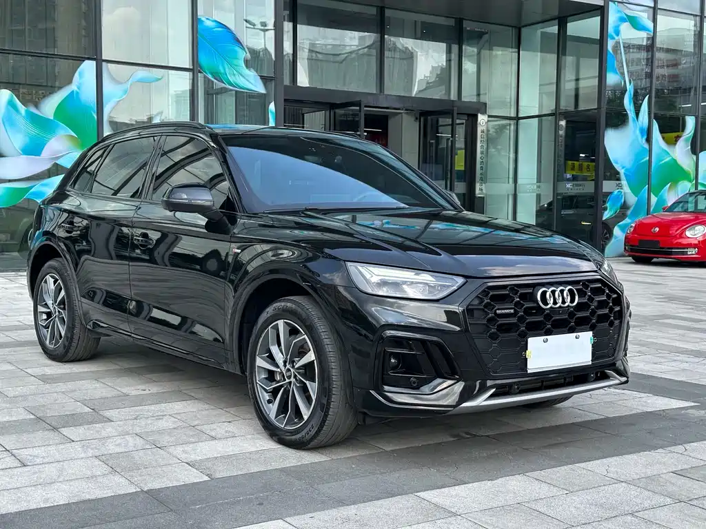 Audi Q5L — фото 2