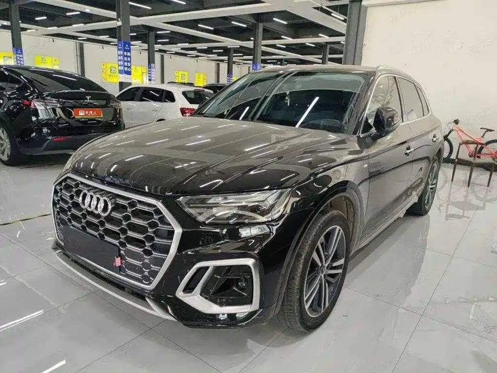 Audi Q5L — фото 2