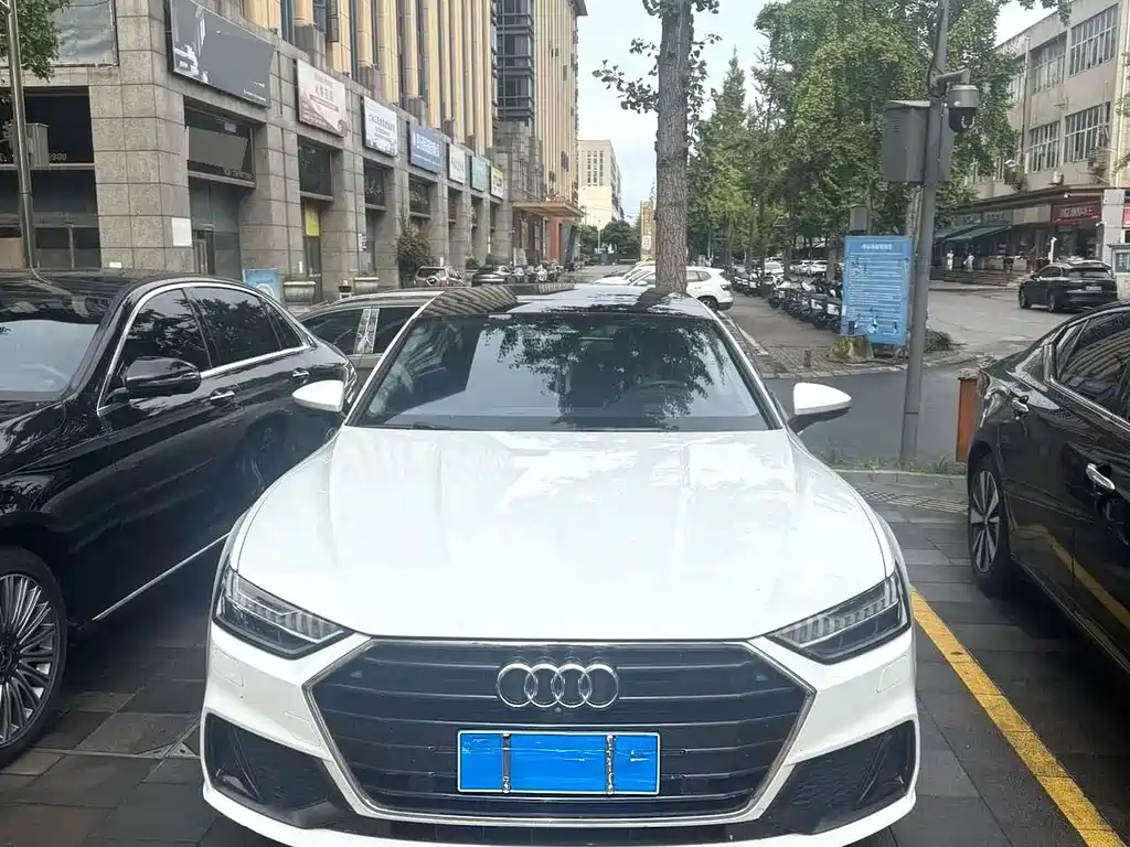 Audi A7 — фото 2