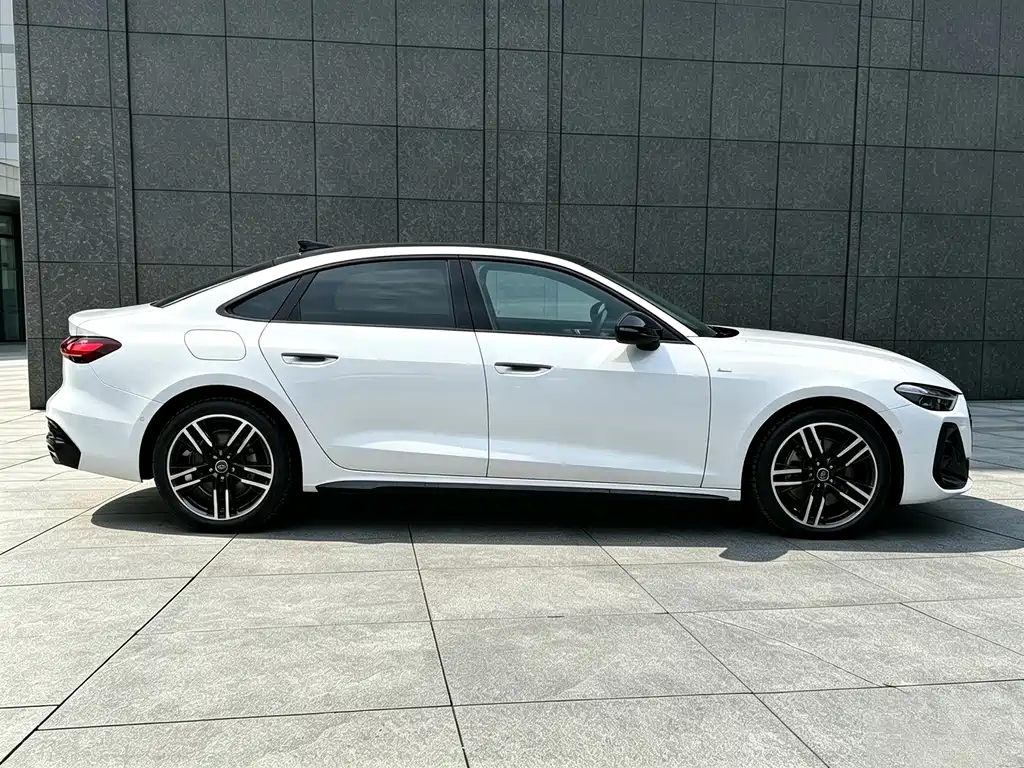 Audi A5L — фото 3