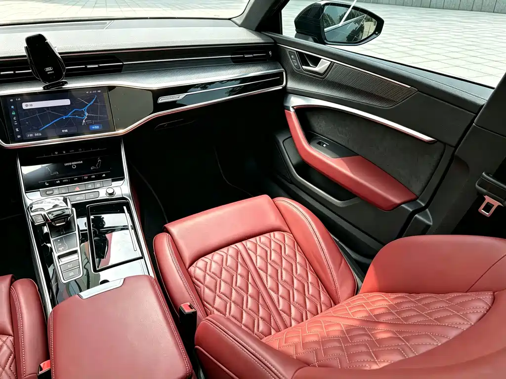 Audi A7L — фото 13