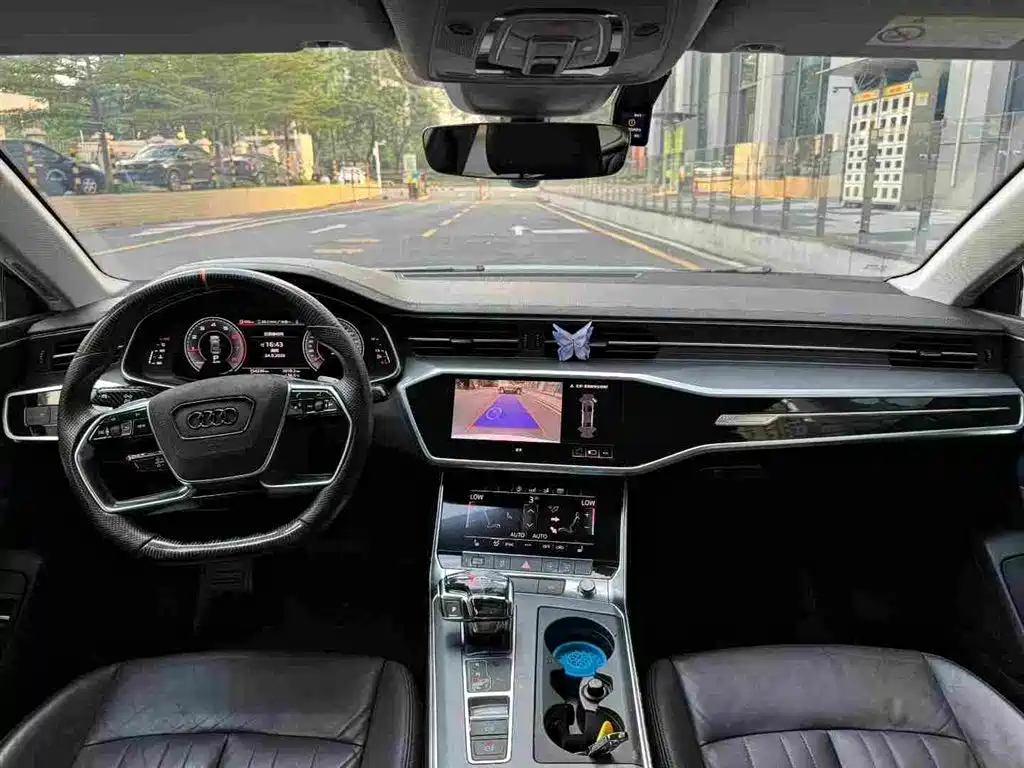 Audi A7 — фото 7