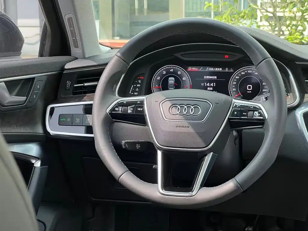 Audi A6L — фото 4