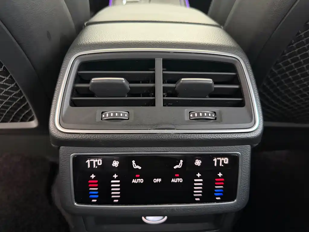 Audi A6L — фото 15